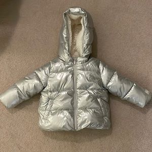 GAP toddler metallic silver fully fleece lined puffer winter coat